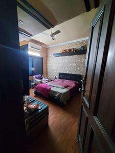 Bedroom Image of 2520 Sq.ft 5 BHK Builder Floor for sale in Punjabi Bagh New Delhi for Rs. 30000000