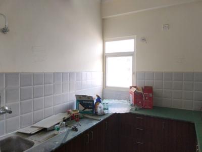 Kitchen Image of 1300 Sq.ft 3 BHK Apartment / Flat for sale in Amrapali Verona Heights, Noida Extension Greater Noida for Rs. 9400000