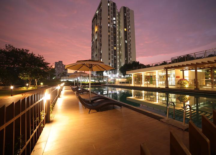 1084 Sqft 2 BHK Flat for sale in Kolte Patil Little Earth Kiwale