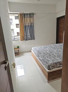 Bedroom Image of 1380 Sq.ft 2 BHK Apartment / Flat for rent in Chandkheda Ahmedabad for Rs. 25000