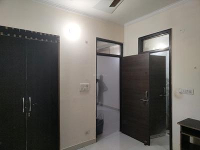 Bedroom Image of 600 Sq.ft 2 BHK Builder Floor for rent in Nawada New Delhi for Rs. 16500