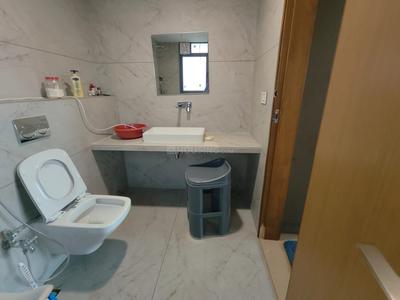 Bathroom Image of 2244 Sq.ft 4 BHK Apartment / Flat for sale in Anantara Alpines, Thaltej Ahmedabad for Rs. 31500000