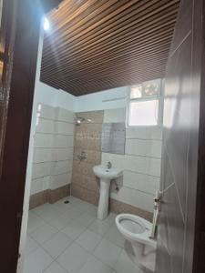 Bathroom Image of 1350 Sq.ft 2 BHK Apartment / Flat for sale in Green Valley Green Valley Heights, Dhakoli Zirakpur for Rs. 6890000