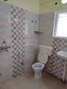 Bathroom Image of 1000 Sq.ft 3 BHK Apartment / Flat for rent in Bansdroni Kolkata for Rs. 31000
