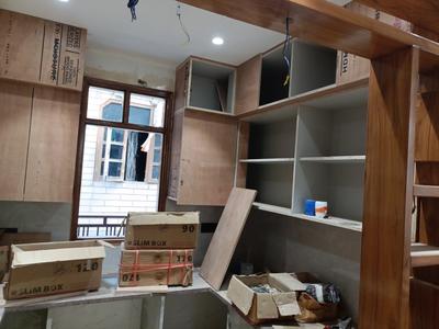 Kitchen Image of 950 Sq.ft 3 BHK Builder Floor for sale in Laxmi Nagar New Delhi for Rs. 11000000