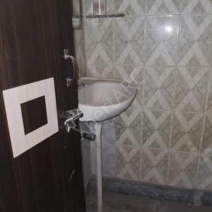 Bathroom Image of 2000 Sq.ft 6 BHK Builder Floor for sale in Shahdara New Delhi for Rs. 19829000