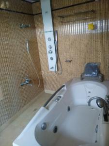 Bathroom Image of 1600 Sq.ft 4 BHK Apartment / Flat for sale in Howrah Railway Station Howrah for Rs. 7500000