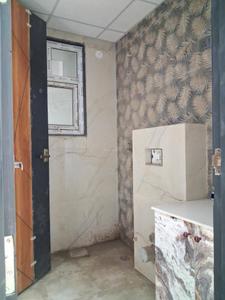 Common Bathroom Image of 1725 Sq.ft 3 BHK Apartment / Flat for sale in Vantara Elite Luxury Homes, Sector 102 Noida for Rs. 8500000