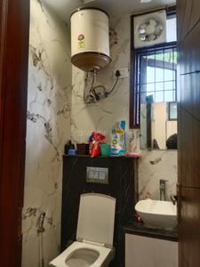 Bathroom Image of 750 Sq.ft 1 BHK Independent House for rent in Malviya Nagar New Delhi for Rs. 28500