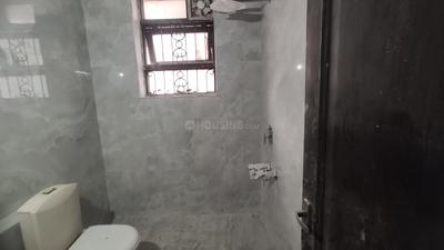 Bathroom Image of 1450 Sq.ft 3 BHK Builder Floor for rent in Kalyan Vihar New Delhi for Rs. 42000