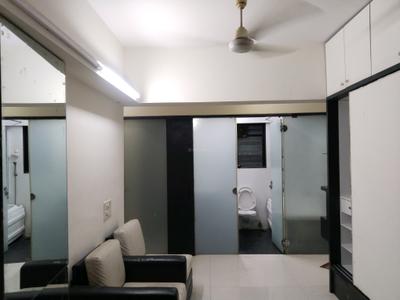 Bedroom Image of 1320 Sq.ft 3 BHK Apartment / Flat for sale in Santacruz West Mumbai for Rs. 70000000