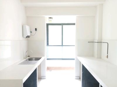 Kitchen Image of 1321 Sq.ft 3 BHK Apartment / Flat for rent in Kalpataru Magnus, Bandra East Mumbai for Rs. 250000