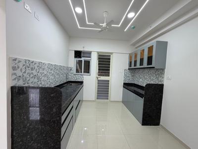 Kitchen Image of 850 Sq.ft 2 BHK Apartment / Flat for rent in Goel Ganga Altus, Kharadi Pune for Rs. 36000