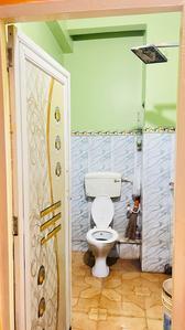 Bathroom Image of 900 Sq.ft 2 BHK Apartment / Flat for rent in Barasat Kolkata for Rs. 18000
