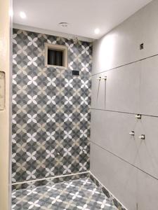 Common Bathroom Image of 810 Sq.ft 3 BHK Builder Floor for sale in Nangli Sakrawati New Delhi for Rs. 7400000