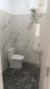 Bathroom Image of 550 Sq.ft 1 BHK Apartment / Flat for rent in HBR Layout Bengaluru for Rs. 27500