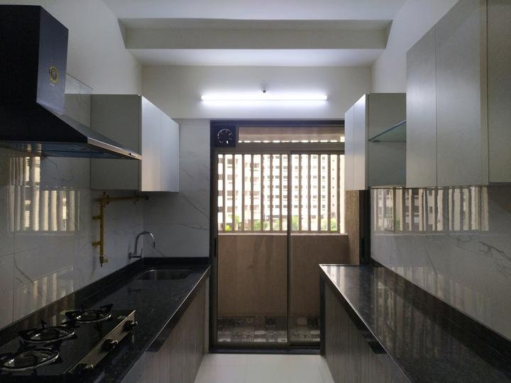 Evershine Amavi 303 Main Image 1