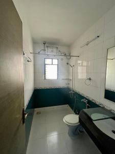 Bathroom Image of 1750 Sq.ft 3 BHK Apartment / Flat for sale in Sharada Oxford Premium, Kondhwa Pune for Rs. 15000000