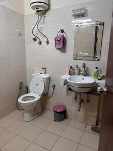 Bathroom Image of 1000 Sq.ft 2 BHK Apartment / Flat for sale in Premier Urban, Sector 14 Gurgaon for Rs. 19000000