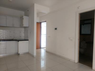 Living Room Image of 650 Sq.ft 1 BHK Apartment / Flat for sale in Amanora Gold Towers, Hadapsar Pune for Rs. 7800000