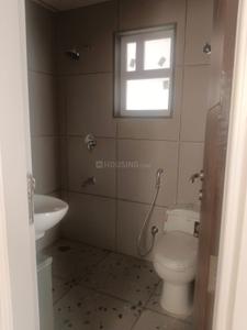 Bathroom Image of 852 Sq.ft 3 BHK Apartment / Flat for rent in Jaisinghpura Jaipur for Rs. 20000