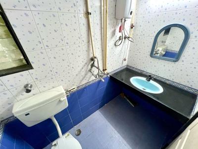 Bathroom Image of 1080 Sq.ft 2 BHK Apartment / Flat for sale in Haware Silicon Towers, Sanpada Navi Mumbai for Rs. 23000000