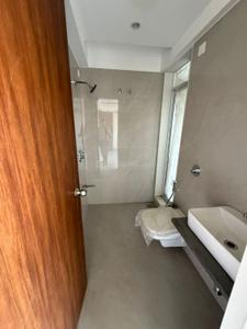 Bathroom Image of 600 Sq.ft 2 BHK Apartment / Flat for sale in V K Shree Sai Arti, Dadar West Mumbai for Rs. 29000000