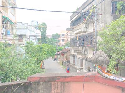 Bedroom Three Image of 1390 Sq.ft 4 BHK Apartment / Flat for rent in Santoshpur Kolkata for Rs. 30000