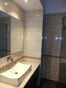 Bathroom Image of 5800 Sq.ft 10 BHK Independent House for sale in New Friends Colony New Delhi for Rs. 162500000