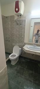 Bathroom Image of 2450 Sq.ft 3.5 BHK Builder Floor for rent in Unitech Residency Greens, Sector 46 Gurgaon for Rs. 75000