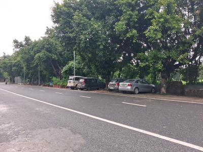 Image of 450 Sq.ft Residential Plot / Land for sale in Sector 105, Noida for Rs. 135000000