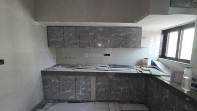 Kitchen Image of 700 Sq.ft 2 BHK Apartment / Flat for rent in Pitampura New Delhi for Rs. 25000