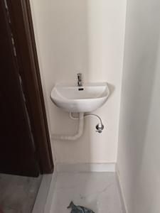 Bathroom Image of 650 Sq.ft 1 BHK Apartment / Flat for rent in Kondapur Hyderabad for Rs. 15320