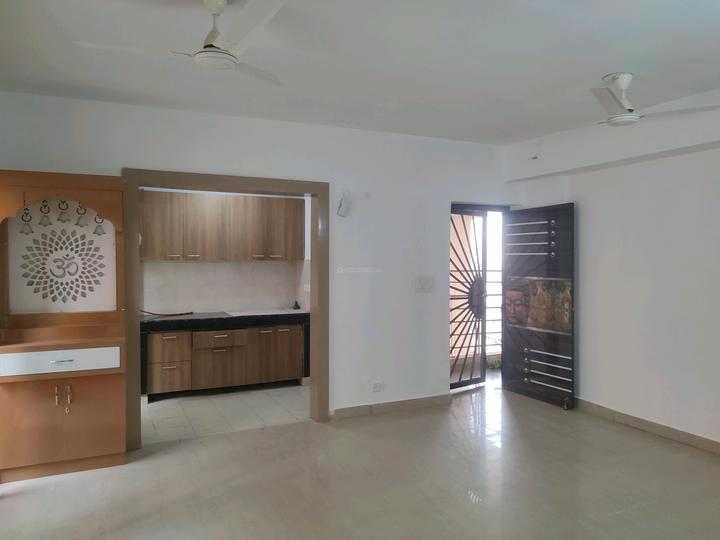 Paras Tierea Main Image 1