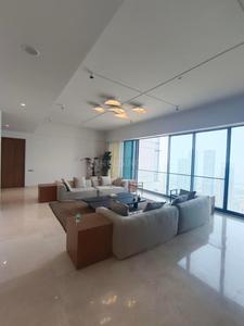 5 BHK Flat