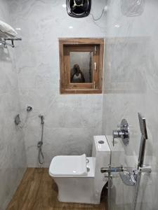Bathroom Image of 1500 Sq.ft 2 BHK Independent House for rent in Zoo Tiniali Guwahati for Rs. 30000