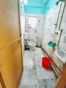 Bathroom Image of 650 Sq.ft 2 BHK Apartment / Flat for sale in Parnasree Residential Apartment, Parnasree Pally Kolkata for Rs. 3000000