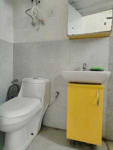 Bedroom Two Image of 2200 Sq.ft 3 BHK Apartment / Flat for sale in Emaar MGF The Palm Drive, Sector 66 Gurgaon for Rs. 45000000