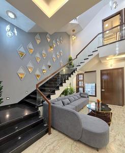 Kitchen Image of 4500 Sq.ft 5 BHK Independent House for sale in Sector 15 Faridabad for Rs. 125000000