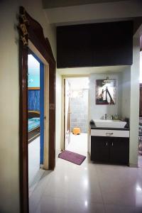 Hall Image of 2250 Sq.ft 4 BHK Independent House for sale in Thaltej Ahmedabad for Rs. 44900000
