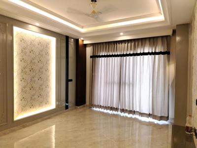 Living Room Image of 2400 Sq.ft 3 BHK Builder Floor for sale in Sunder Homes Luxury Floors South City 1, Sector 41 Gurgaon for Rs. 28000000