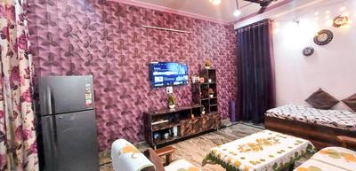 Hall Image of 900 Sq.ft 2 BHK Builder Floor for sale in Shahdara New Delhi for Rs. 5000000