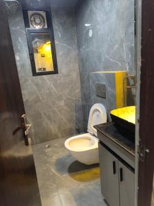 Image of 1200 Sq.ft 2 BHK Apartment / Flat for rent in Sector 16B Dwarka, New Delhi for Rs. 45000