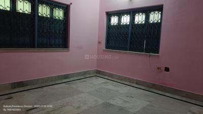 Bedroom Image of 800 Sq.ft 2 BHK Independent House for rent in Paschim Putiary Kolkata for Rs. 8500