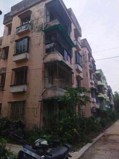 West Prantik Phase 1 Main Image 1