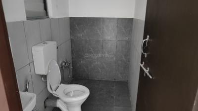 Bathroom Image of 550 Sq.ft 1 BHK Apartment / Flat for rent in Shewalewadi Pune for Rs. 11000