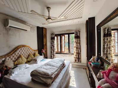 Bedroom Image of 3900 Sq.ft 7 BHK Apartment / Flat for sale in KalindiEstate, South Dum Dum Kolkata for Rs. 13000000