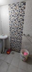Bathroom Image of 250 Sq.ft 1 BHK Apartment / Flat for rent in Sector 13 Karnal for Rs. 5000