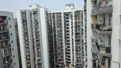 Balcony Image of 1350 Sq.ft 3 BHK Apartment / Flat for rent in Skytech Matrott, Sector 76 Noida for Rs. 33000