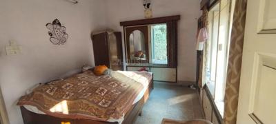 Bedroom Image of 2000 Sq.ft 5 BHK Independent House for sale in Behala Kolkata for Rs. 6500000